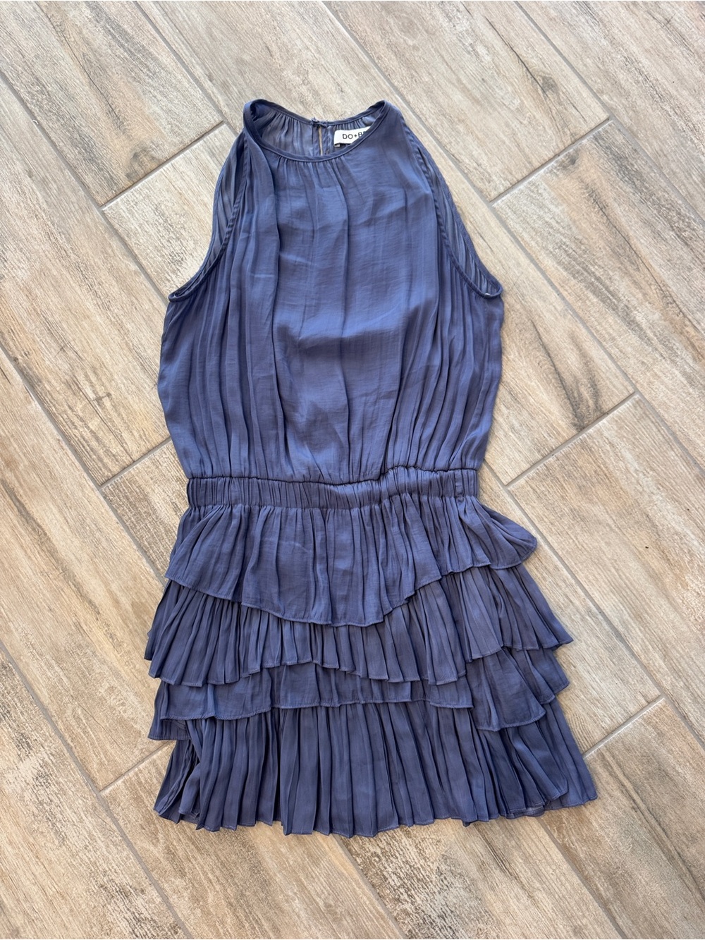 Do+Be Blue Sleeveless Tiered Pleat Dress size large - great for summer vacation